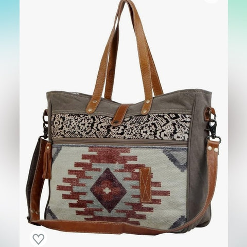 Amber Cool Messenger/Shoulder Bag by Myra Bag