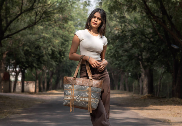 Canvas & Leather Women's Fany Tote Bag