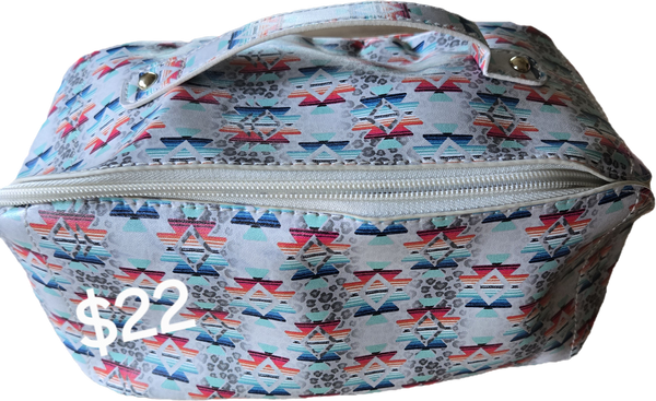 Expandable Aztec Print Toiletry/Make-up Bag